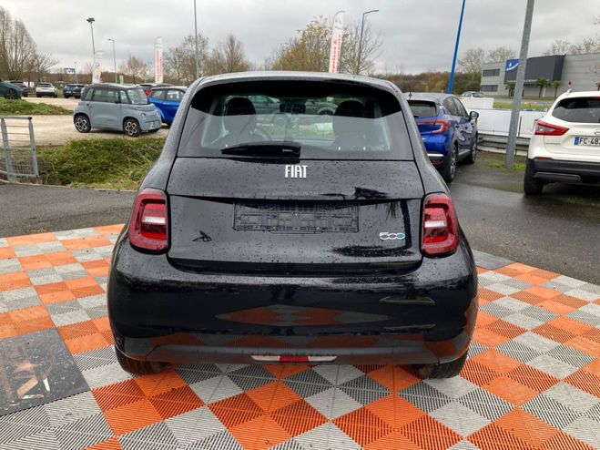 Fiat 500 e Electrique 95 ACTION Batterie 23.8kWh Noir de 2022