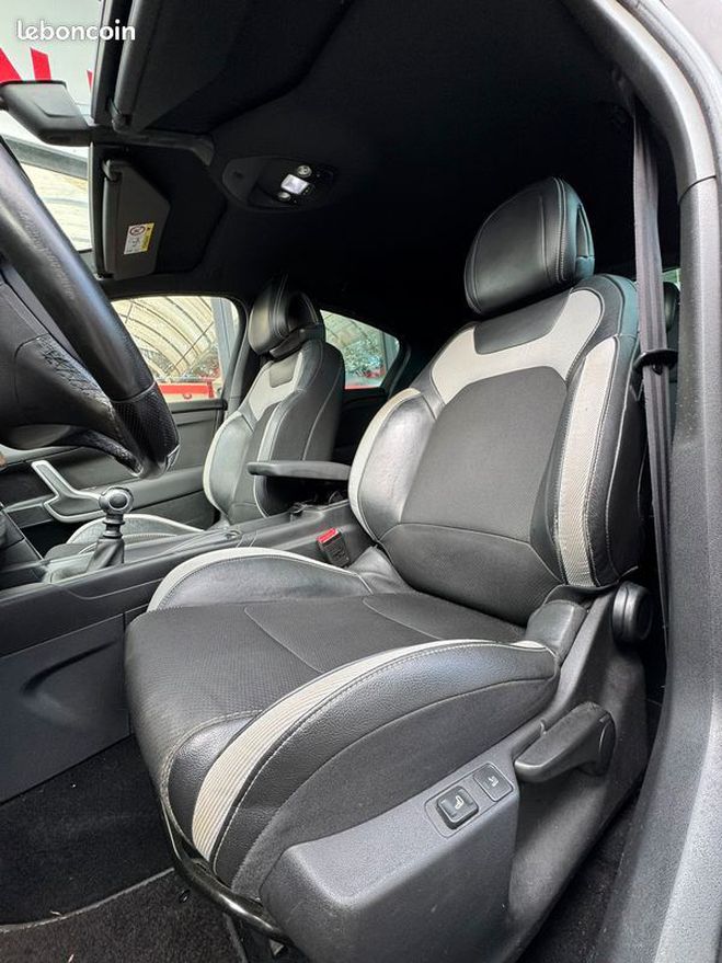 Citroen DS 4 Citron DS4 1.6 BlueHDi 120ch Executiv Blanc de 2015