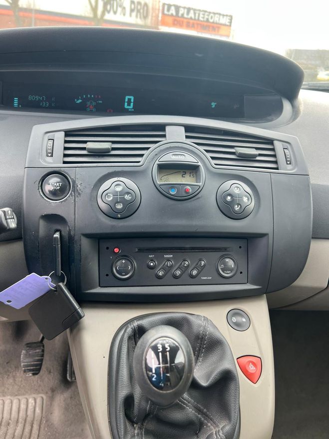 Renault Grand Scenic II 1.9 DCI 125 CONFORT AUTHENTIQUE 7PL Gris fonc de 2006