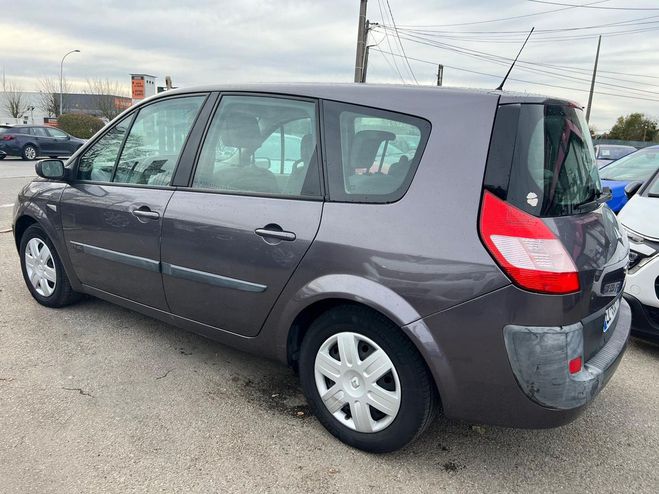 Renault Grand Scenic II 1.9 DCI 125 CONFORT AUTHENTIQUE 7PL Gris fonc de 2006