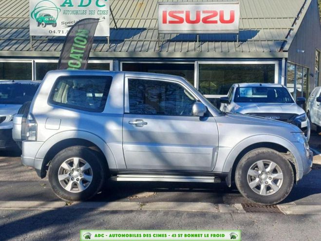 Mitsubishi Pajero III (2) 3.2 DI-D 200 INTENSE B MECA 3PTE Gris Clair de 2014