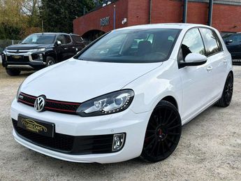  Voir détails -Volkswagen Golf GTI 2.0 TSI NAVI CARPLAY JA OZ19 CARNET  à Sombreffe (51)