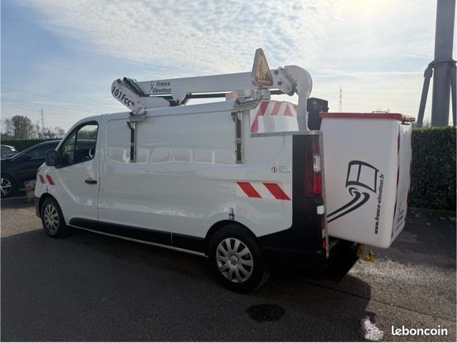 Renault Trafic 2.0 145ch nacelle France Elevateur 101fc  de 2021