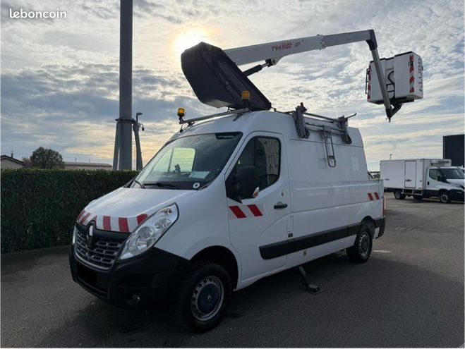 Renault Master nacelle Klubb k26 panier 2 personnes  de 2018