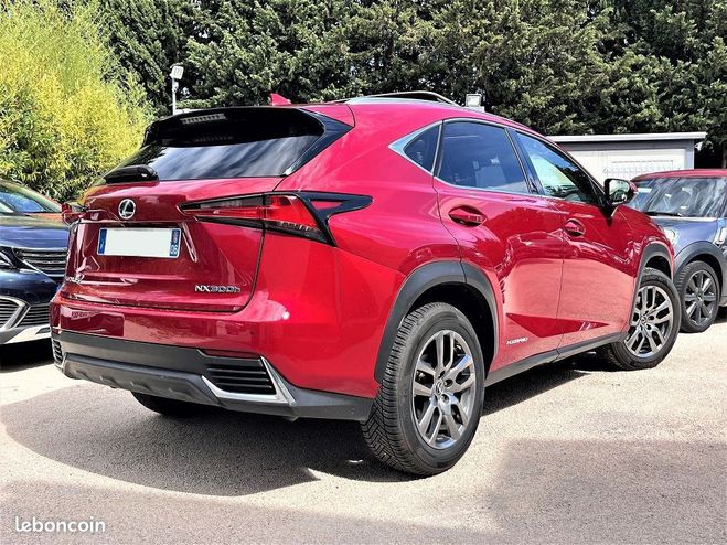 Lexus NX 300H 2WD LUXE MM19 Rouge de 2019