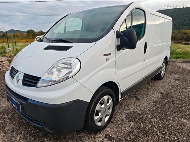 Cliquer pour voir la photo suivante Renault Trafic 2.0 dci l1h1 Blanc de 2013