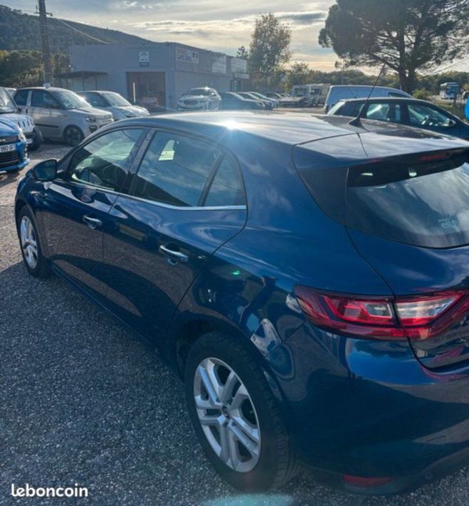 Renault Megane IV 1.2 TCe energy business Bleu de 2018
