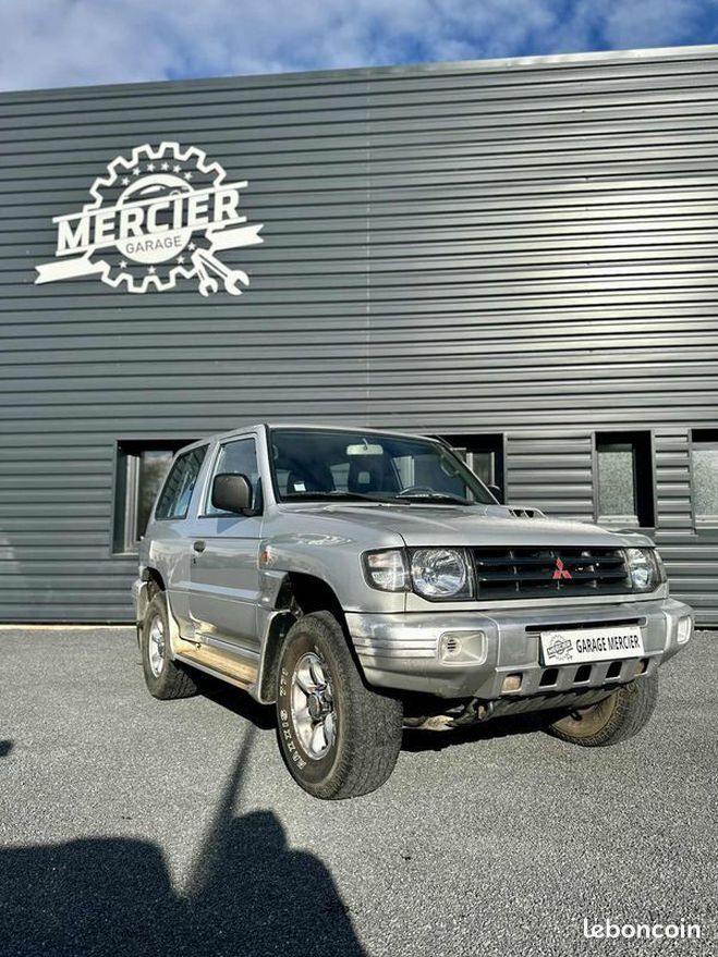 Mitsubishi Pajero III 2.5 TDI 115ch 4WD Gris de 2003