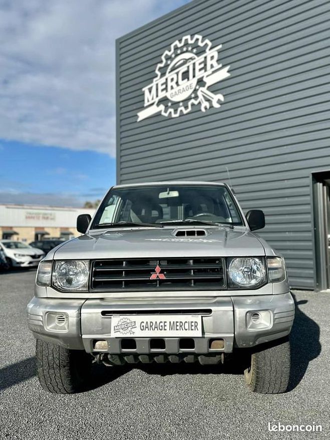 Mitsubishi Pajero III 2.5 TDI 115ch 4WD Gris de 2003
