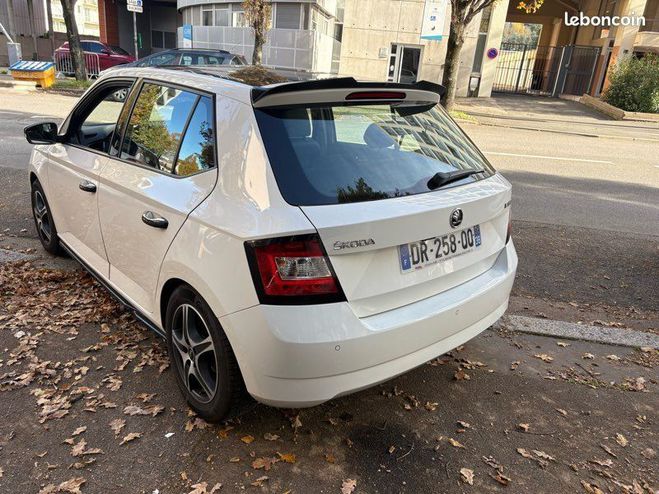 Skoda Fabia 1.4 Tdi Dsg Style toit panoramique Blanc de 2015