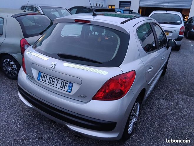 Peugeot 207 Belle hdi feline 11 2008 pack 107000 kms Gris de 2008