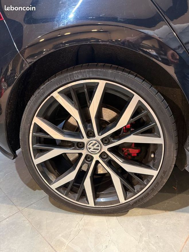 Volkswagen Golf VII 2.0 TSI 220 BLUEMOTION TECHNOLOGY GT Noir de 2014
