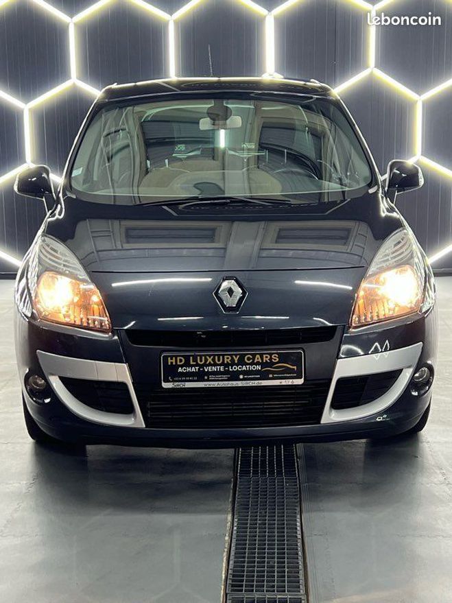 Renault Scenic dition bose dci 130 cv Gris de 2012