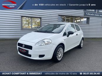  Voir détails -Fiat Grande Punto 1.3 MULTIJET 16V 75CH CULT 3P à Auneau (28)