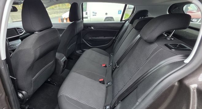 Peugeot 308 II (T9) 1.6i 125cv Active   de 2013