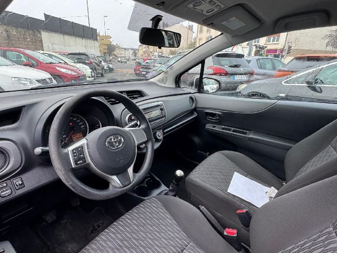 Toyota Yaris  69 VVT-i Tendance BLANC de 2012