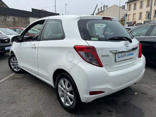 Toyota Yaris  69 VVT-i Tendance BLANC de 2012