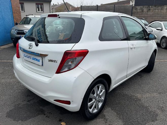 Toyota Yaris  69 VVT-i Tendance BLANC de 2012