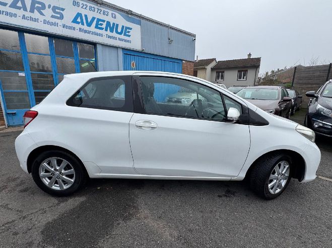 Toyota Yaris  69 VVT-i Tendance BLANC de 2012