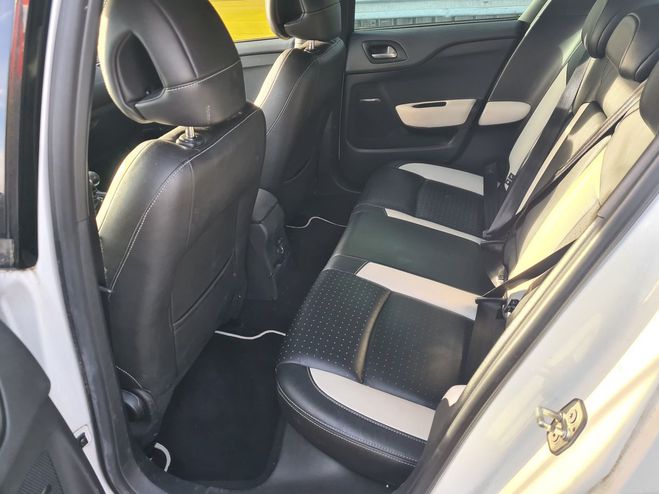 Citroen DS4 1.6 hdi executive BVM6 Blanc de 2012
