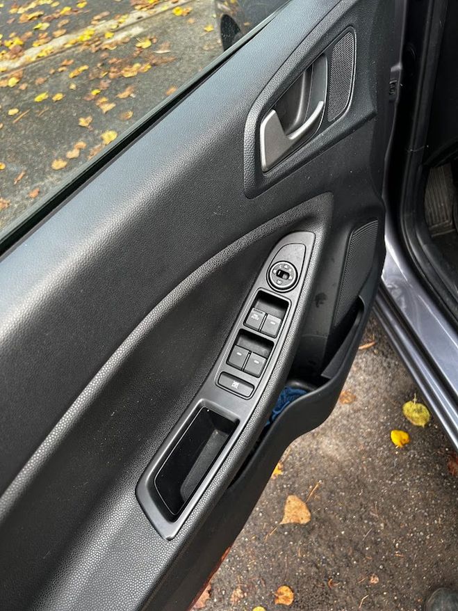 Hyundai I20 1.0 T-GDi 100cv INITIA 5 portes Gris anthracite de 2020