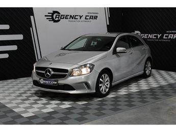  Voir détails -Mercedes Classe A 200D 136CH BERLINE - Finition Fascinatio à Venelles (13)