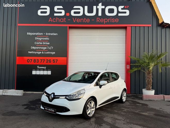 Cliquer pour voir la photo suivante Renault Clio IV 0.9 ENERGY INTENSE 90 CV DISTRIBUTION Blanc de 2013