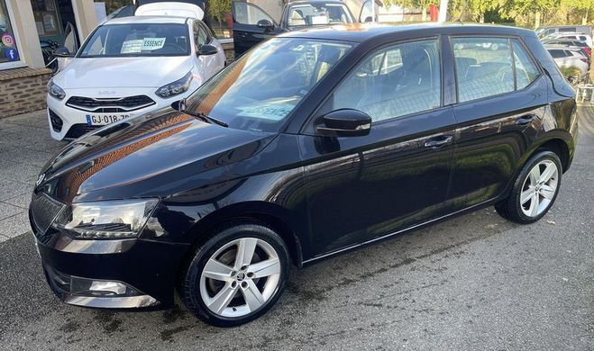 Cliquer pour voir la photo suivante Skoda Fabia 1.2 TSI 110CH STYLE GREENTEC de 2015