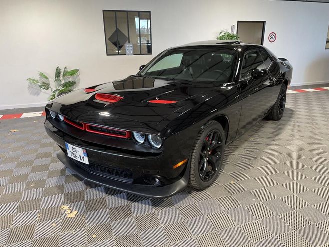 Cliquer pour voir la photo suivante Dodge Challenger SXT V6 3.6 305CH -FLEXFUEL-IMMATRICULÉE Noir Métallisé de 2016