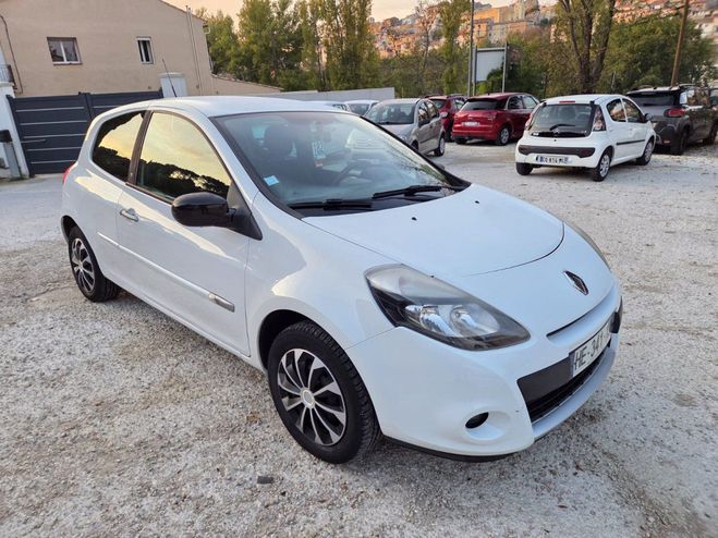 Renault Clio III Authentique Blanc de 2012