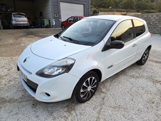 Renault Clio III Authentique Blanc de 2012