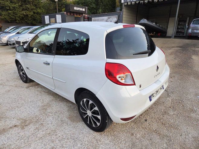 Renault Clio III Authentique Blanc de 2012