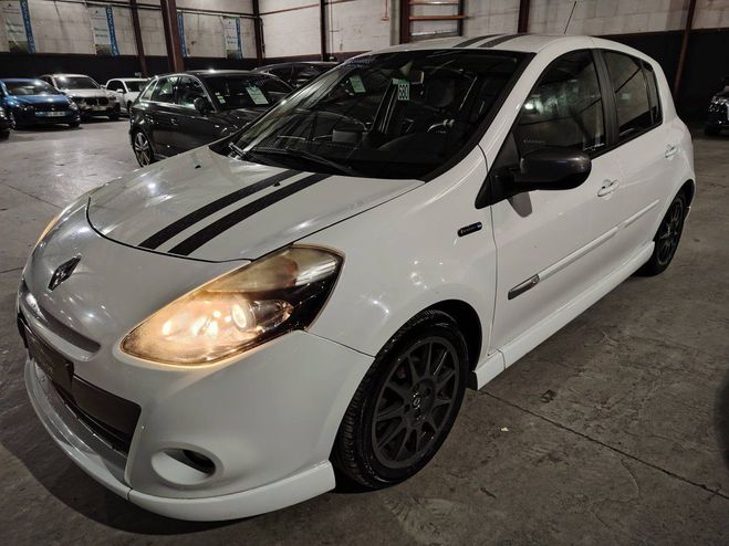 Cliquer pour voir la photo suivante Renault Clio III (2) 1.6 16v 128 Gordini 5p INCONN de 2012