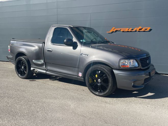Cliquer pour voir la photo suivante Ford F150 SINGLE CAB SVT LIGHTING 5.4 V8 380 BVA GRIS de 2004