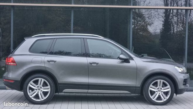 Volkswagen Touareg 3.0 V6 TDI 245CH BLUEMOTION FAP CARAT 4M Gris de 2012