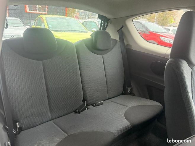 Toyota Aygo 1.0 VVT-I 68CH 3P Rouge de 2006