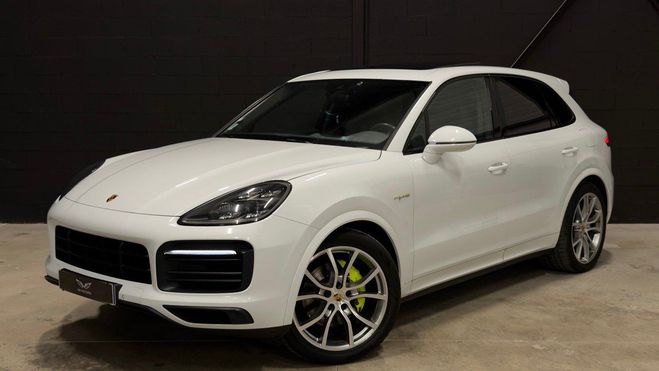 Cliquer pour voir la photo suivante Porsche Cayenne E-Hybrid 3.0 V6 462 CV Blanc Verni de 2018