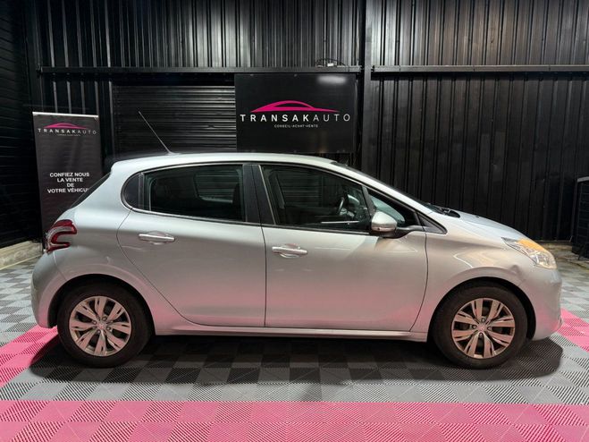 Peugeot 208 1.4 bvm5 68ch GRIS de 2014