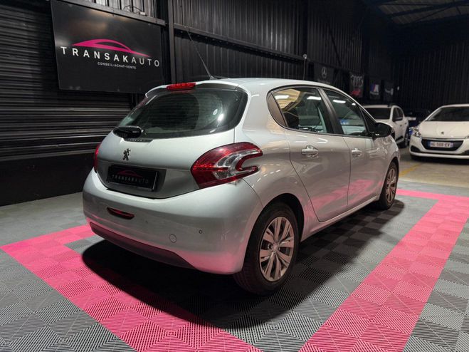 Peugeot 208 1.4 bvm5 68ch GRIS de 2014