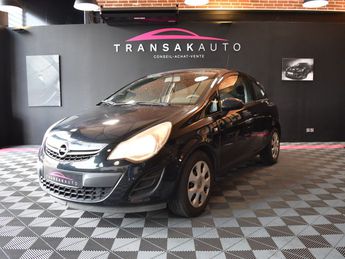  Voir détails -Opel Corsa 1.2 - 85 ch Twinport Graphite / CHAINE D à Caissargues (30)
