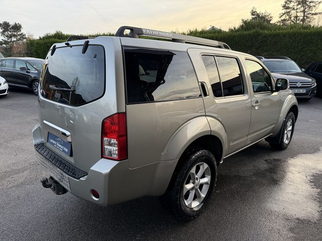 Nissan Pathfinder 2.5 DCI 171CH XE 7 PLACES GRIS F de 2007