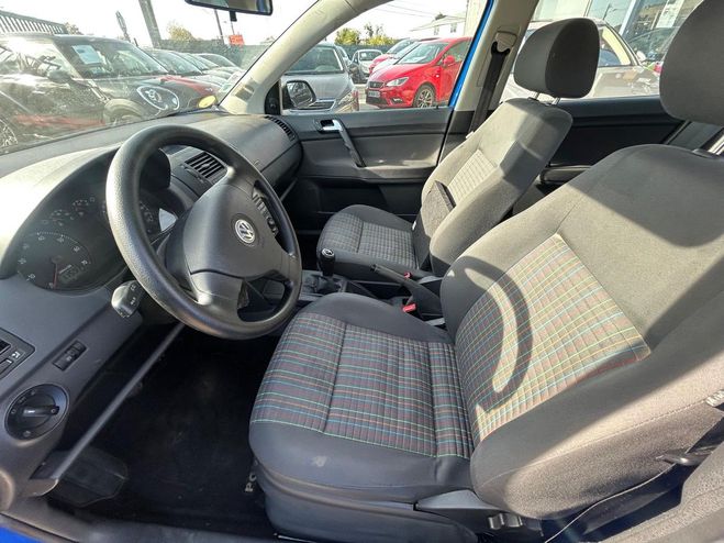Volkswagen Polo IV (2) 1.2 60 UNITED 5P TRS FIABLE ENTR Bleu de 2009