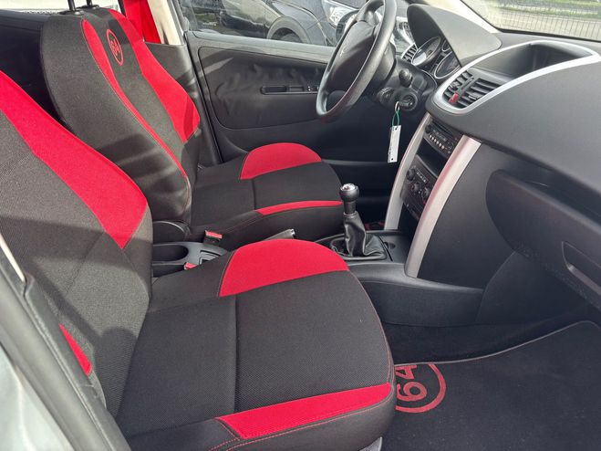 Peugeot 207 (2) 1.6 HDI 92 SERIE 64 5P Gris de 2010