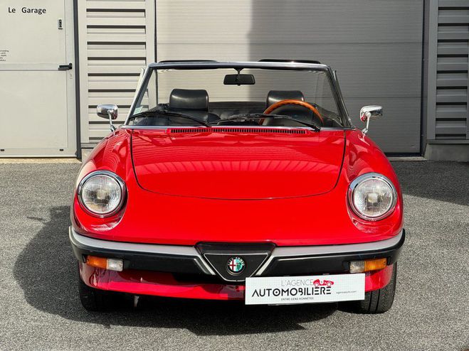 Alfa romeo Spider 2000 Veloce Rouge de 1988