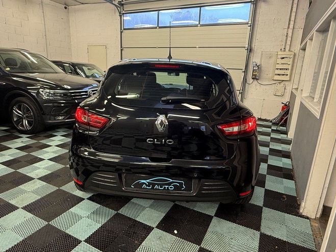 Renault Clio TCE 90 CV INTENS NOIRE GPS:RGULATEUR Noir Mtallis de 2018