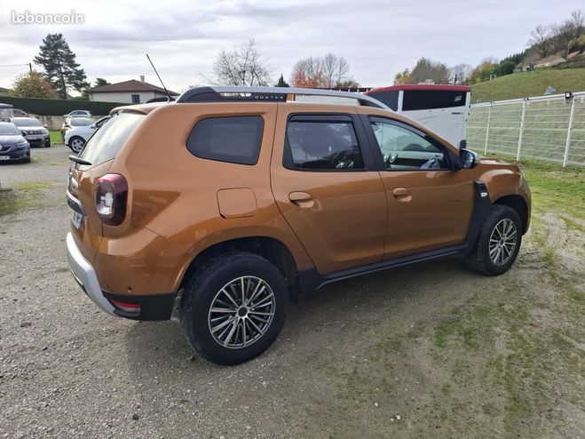 Dacia Duster 4X4 115 CV 1ere MAIN (belex auto A YOLET Orange de 2019