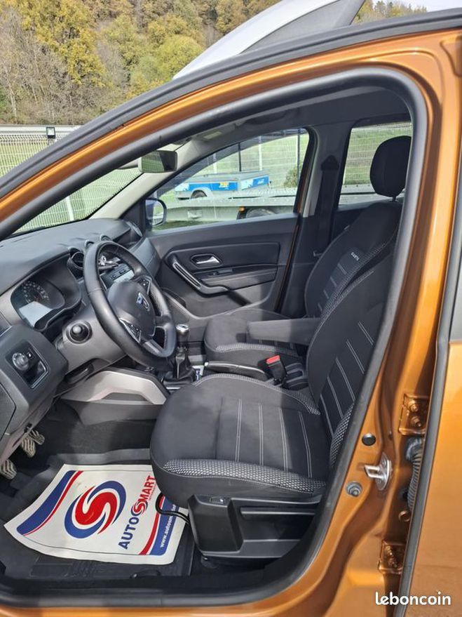 Dacia Duster 4X4 115 CV 1ere MAIN (belex auto A YOLET Orange de 2019