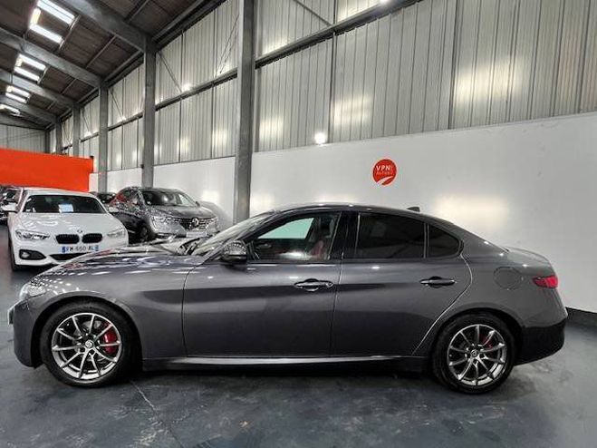 Alfa romeo Giulia 2.2 JTD 180ch Super AT8 GRIS F de 2016