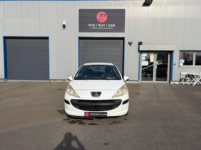 Peugeot 207 1.4 HDi 3 portes Trendy clim CT OK dans  BLANC de 2008