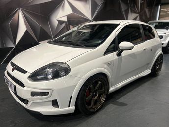  Voir détails -Abarth Punto Evo 1.4 TURBO MULTIAIR 165CH S&S à Aubire (63)